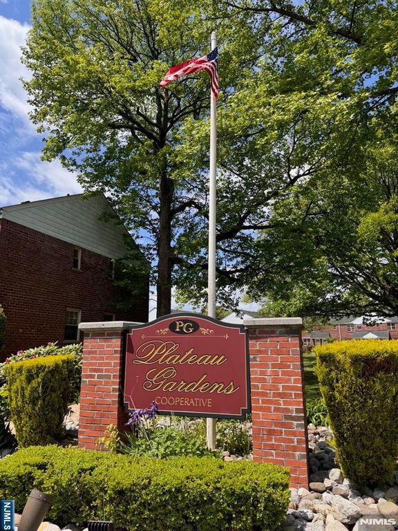 1255 Anderson 23, Fort Lee, NJ 07024