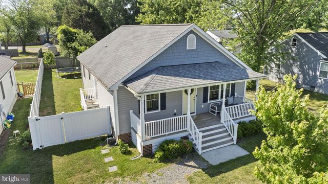 320 2ND ST, Colonial Beach, VA 22443