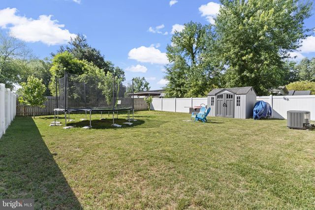 320 2ND ST, Colonial Beach, VA 22443