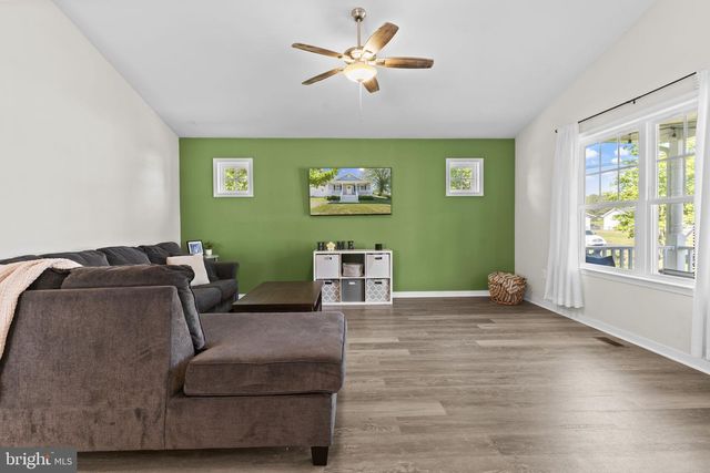 320 2ND ST, Colonial Beach, VA 22443