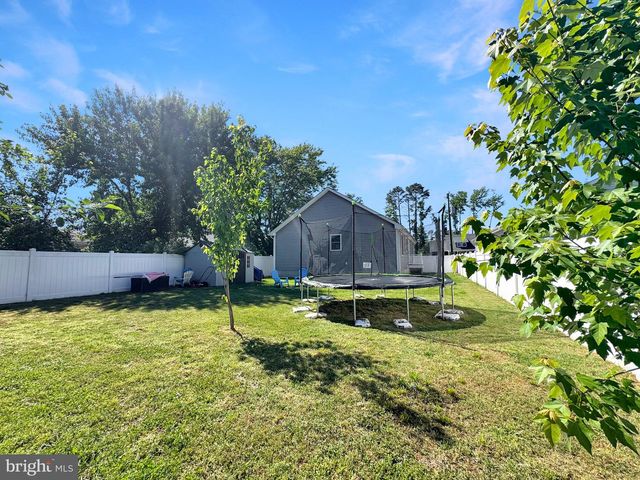 320 2ND ST, Colonial Beach, VA 22443