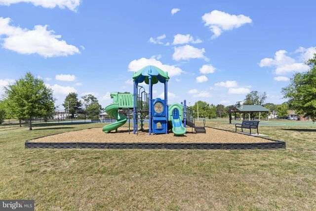320 2ND ST, Colonial Beach, VA 22443