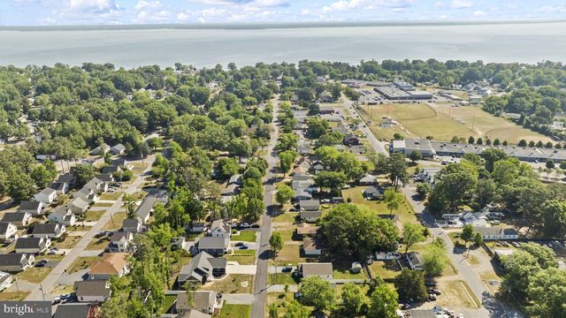 320 2ND ST, Colonial Beach, VA 22443