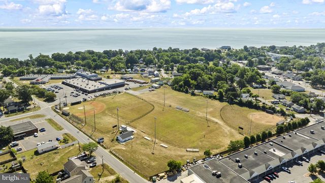 320 2ND ST, Colonial Beach, VA 22443