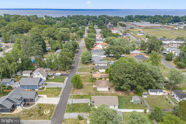 320 2ND ST, Colonial Beach, VA 22443