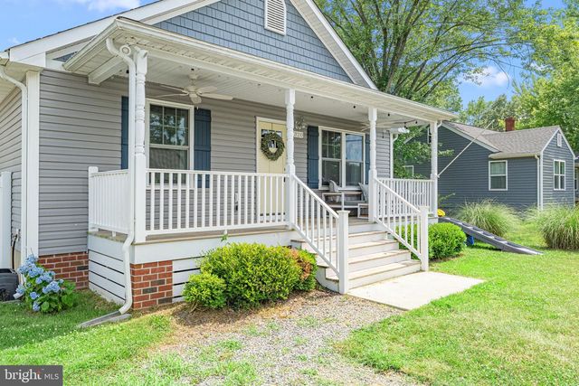 320 2ND ST, Colonial Beach, VA 22443