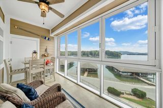 1273 Graves Harbor Trl Apt 324, Huddleston, VA 24104