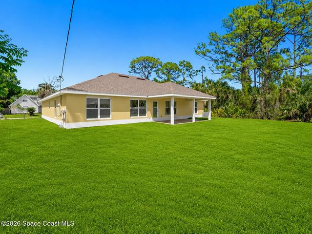 1049 Welco Street SE, Palm Bay, FL 32909