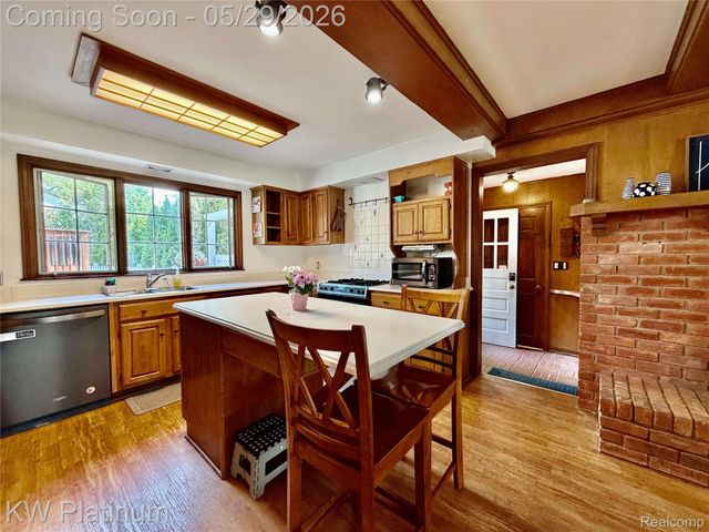 2425 Woodstock Drive, Port Huron, MI 48060