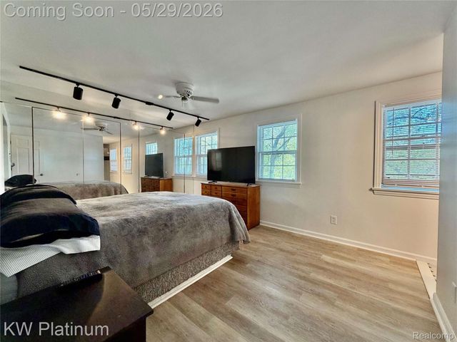 2425 Woodstock Drive, Port Huron, MI 48060