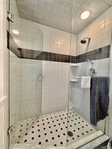2425 Woodstock Drive, Port Huron, MI 48060