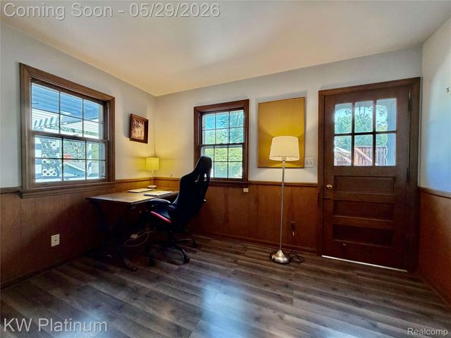 2425 Woodstock Drive, Port Huron, MI 48060
