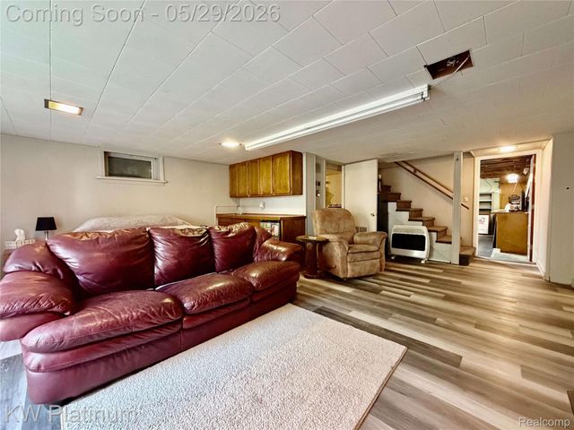 2425 Woodstock Drive, Port Huron, MI 48060
