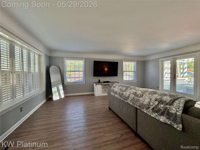 2425 Woodstock Drive, Port Huron, MI 48060