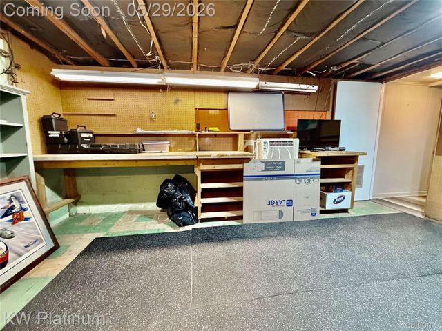2425 Woodstock Drive, Port Huron, MI 48060
