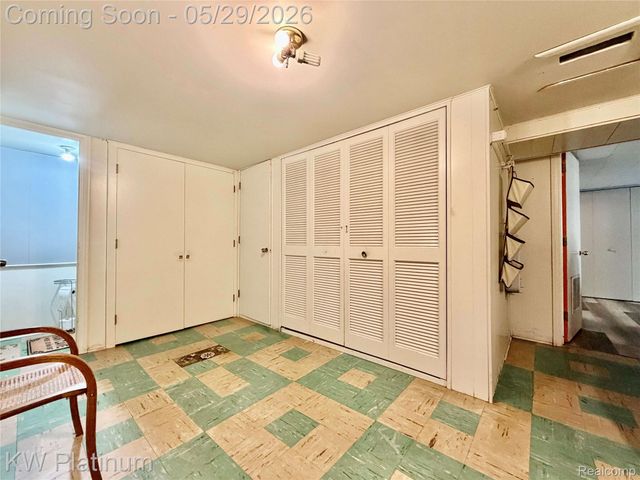 2425 Woodstock Drive, Port Huron, MI 48060