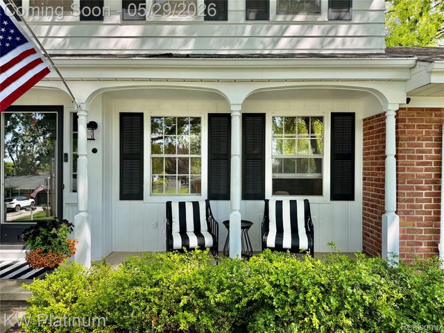 2425 Woodstock Drive, Port Huron, MI 48060