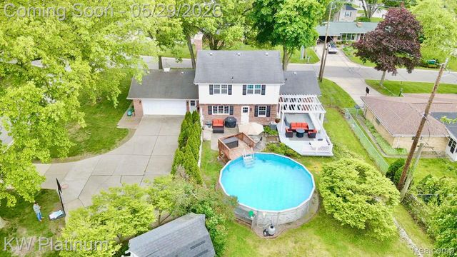 2425 Woodstock Drive, Port Huron, MI 48060