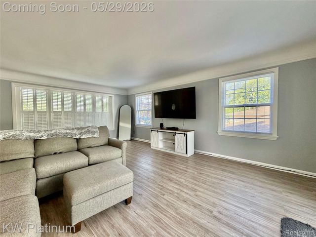 2425 Woodstock Drive, Port Huron, MI 48060
