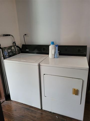 21401 Coyote TRL, Lago Vista, TX 78645