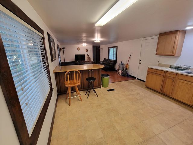 21401 Coyote TRL, Lago Vista, TX 78645