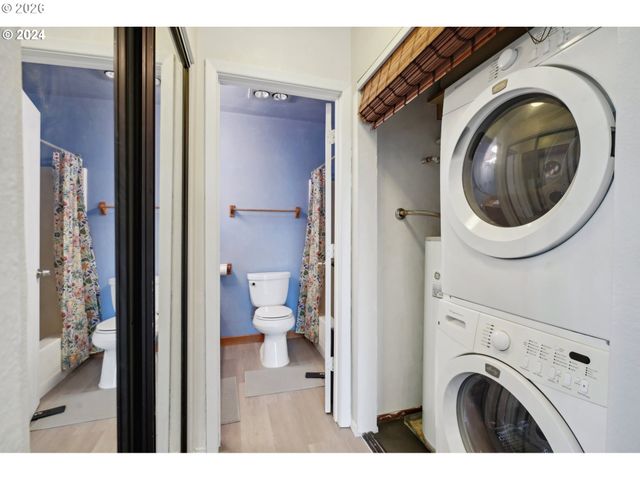 3515 Sw BARBUR Blvd N-3, Portland, OR 97239