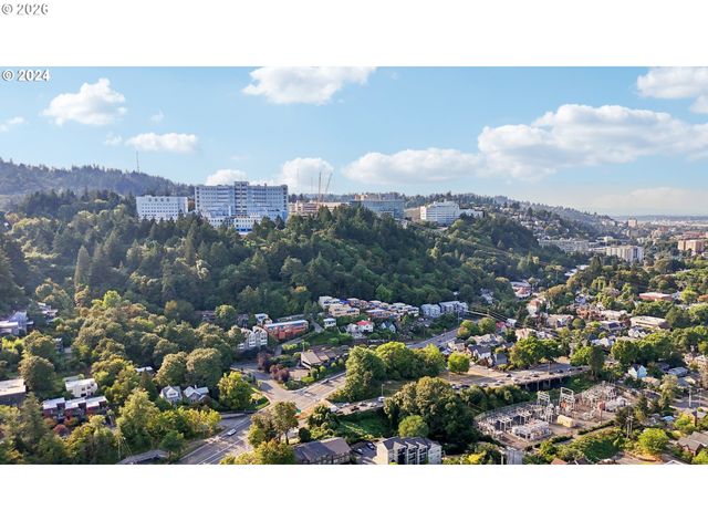 3515 Sw BARBUR Blvd N-3, Portland, OR 97239