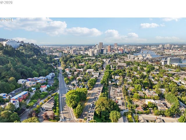 3515 Sw BARBUR Blvd N-3, Portland, OR 97239