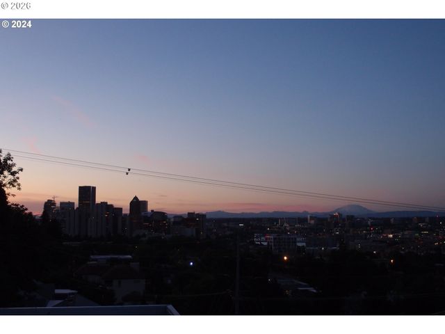 3515 Sw BARBUR Blvd N-3, Portland, OR 97239