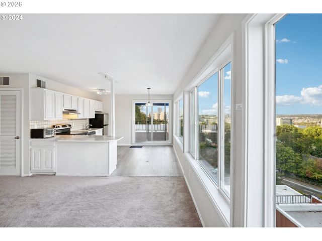 3515 Sw BARBUR Blvd N-3, Portland, OR 97239