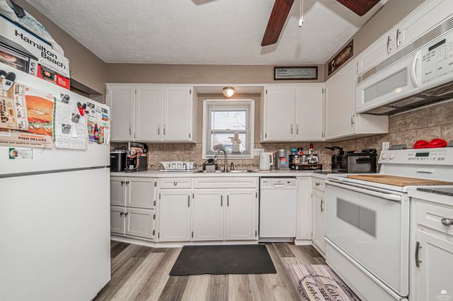 219 NE 7th Street, Abilene, KS 67410