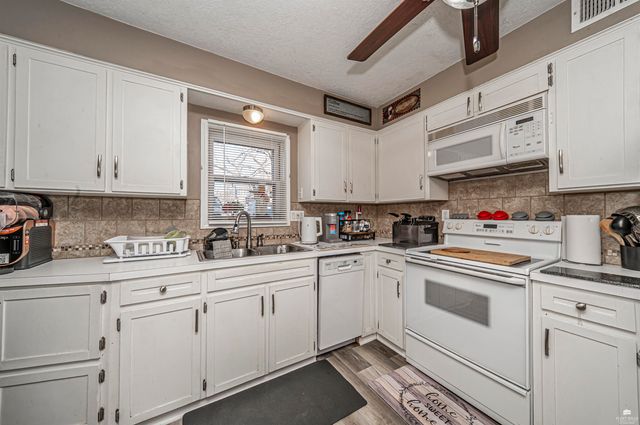 219 NE 7th Street, Abilene, KS 67410