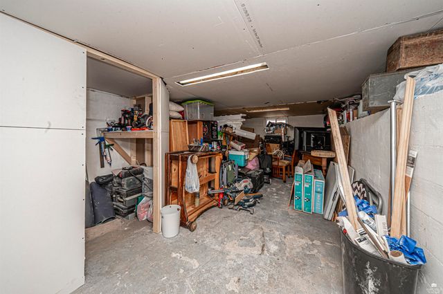 219 NE 7th Street, Abilene, KS 67410