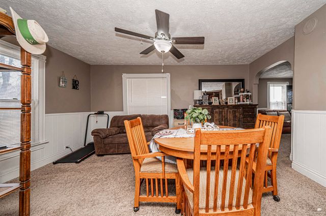 219 NE 7th Street, Abilene, KS 67410