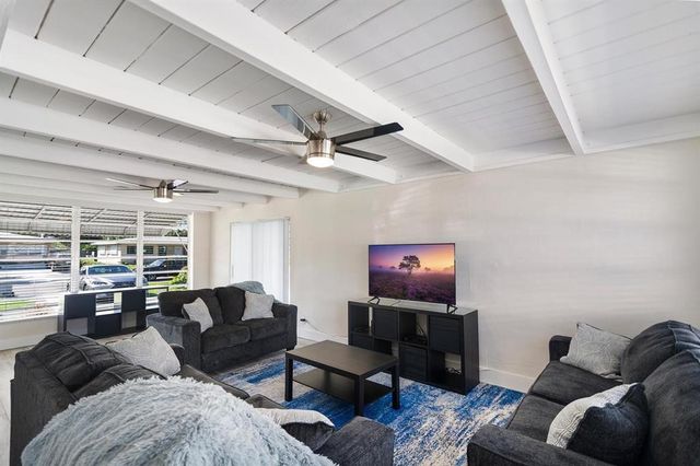 2501 NE 12th Street, Pompano Beach, FL 33062