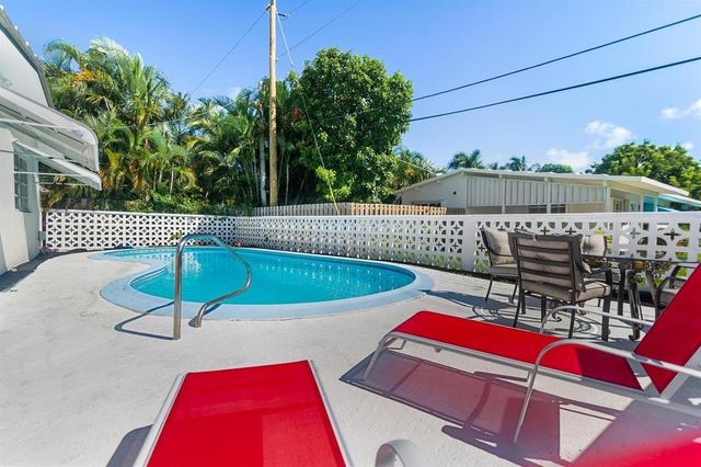 2501 NE 12th Street, Pompano Beach, FL 33062