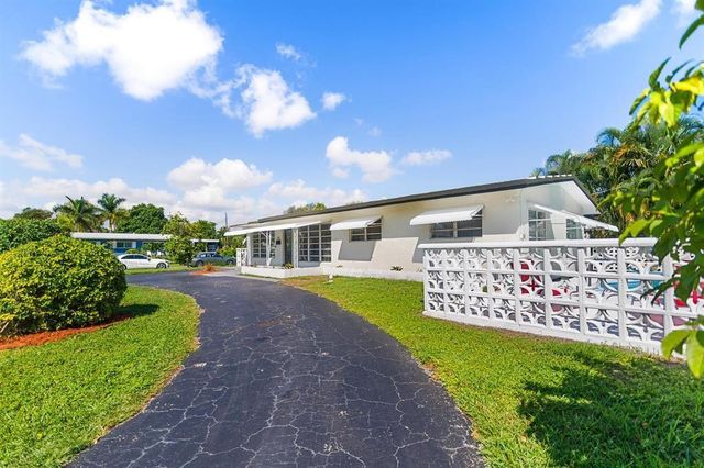 2501 NE 12th Street, Pompano Beach, FL 33062