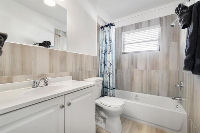 2501 NE 12th Street, Pompano Beach, FL 33062