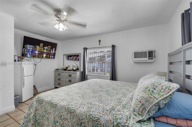 2355 SW 1st St, Miami, FL 33135