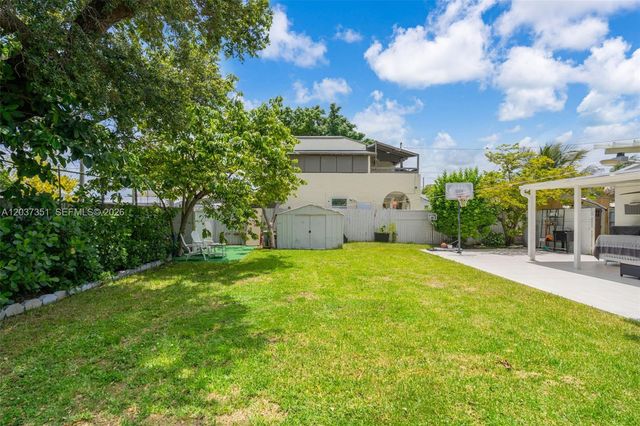 2355 SW 1st St, Miami, FL 33135