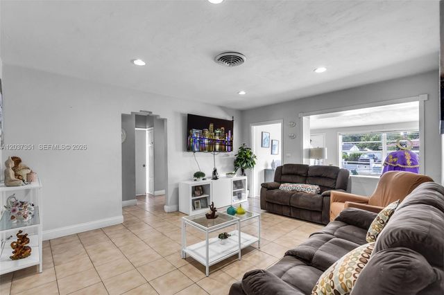 2355 SW 1st St, Miami, FL 33135