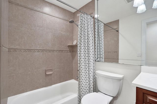 630 Sea Pine Way J, Greenacres, FL 33415