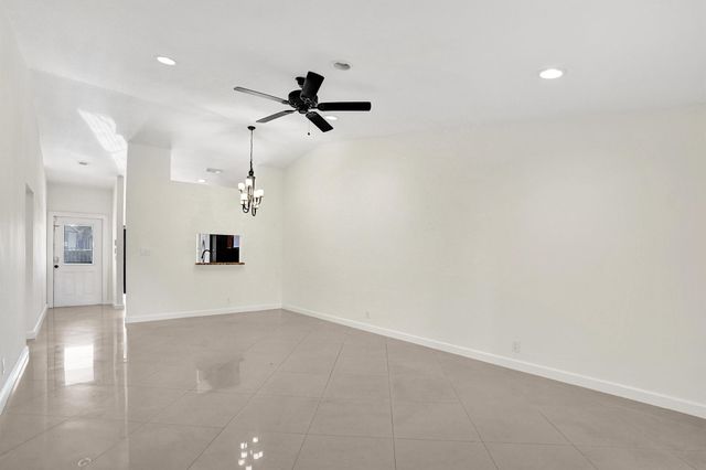 630 Sea Pine Way J, Greenacres, FL 33415