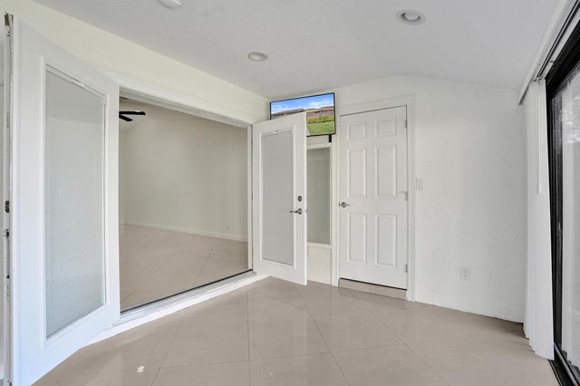 630 Sea Pine Way J, Greenacres, FL 33415