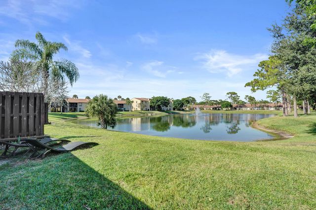 630 Sea Pine Way J, Greenacres, FL 33415