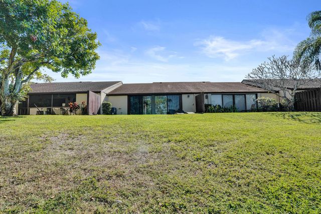 630 Sea Pine Way J, Greenacres, FL 33415