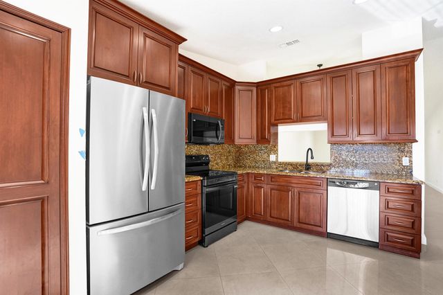 630 Sea Pine Way J, Greenacres, FL 33415