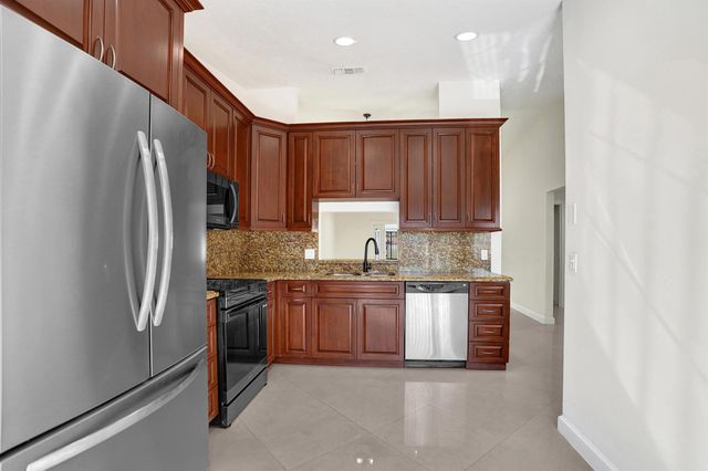 630 Sea Pine Way J, Greenacres, FL 33415