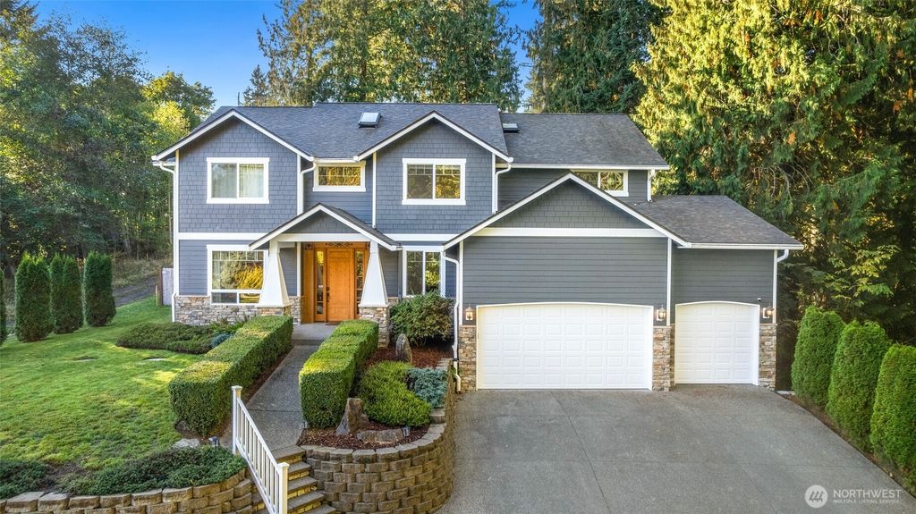 7368 E Wyoming Street, Port Orchard, WA 98366