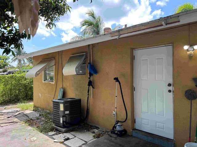 1191 Highland Road, Lantana, FL 33462